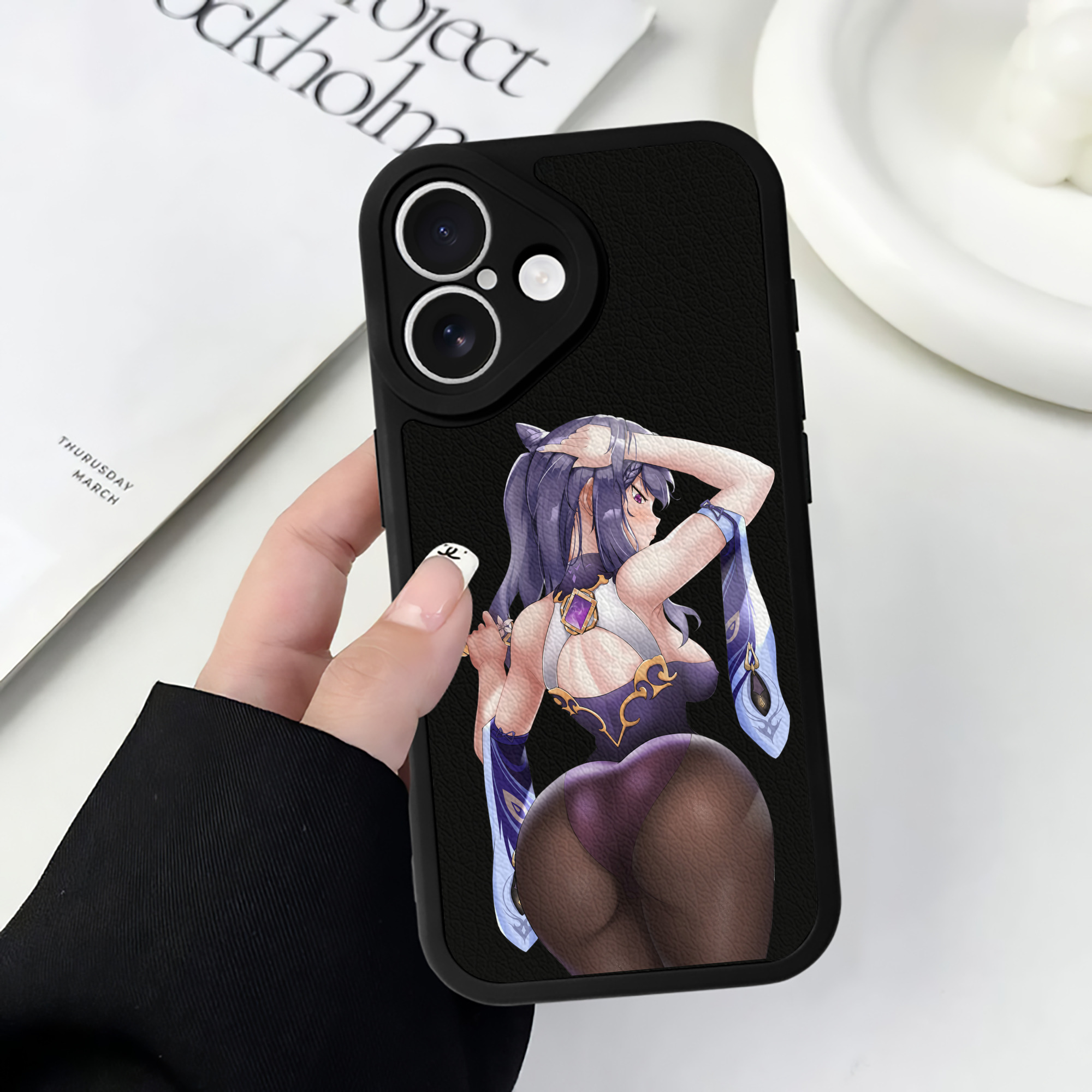 げんし神 刻晴 こくせい genshin Kokusei 【iPhone 16シリーズ対応】シリコンスマホケース（レザー調） 材質：シリコン